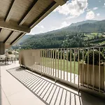 Vibes - Your Alpine Homebase بيت ضيافة سولدن