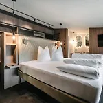 Vibes - Your Alpine Homebase سولدن
