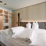 Vibes - Your Alpine Homebase 4* Ζόλντεν