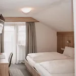 Pensjonat Vibes - Your Alpine Homebase Sölden