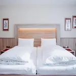 Pensjonat Vibes - Your Alpine Homebase Sölden