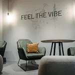 Vibes - Your Alpine Homebase Pensjonat 4*