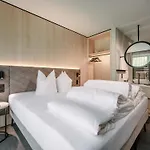 Pensjonat Vibes - Your Alpine Homebase Sölden