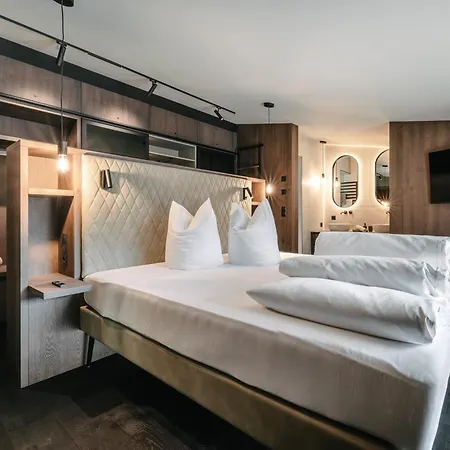 Vibes - Your Alpine Homebase Sölden