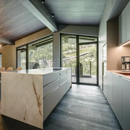 Vibes Soelden - Your Alpine Homebase Guest house