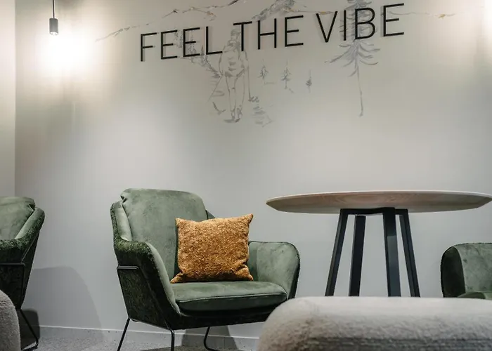 Vibes - Your Alpine Homebase Гостевой дом 4*